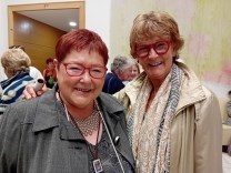 Ann and Venora enjoying the programme