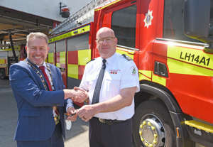 New Fire Appliances DLK DRG Louth FRS 4 thumbnail